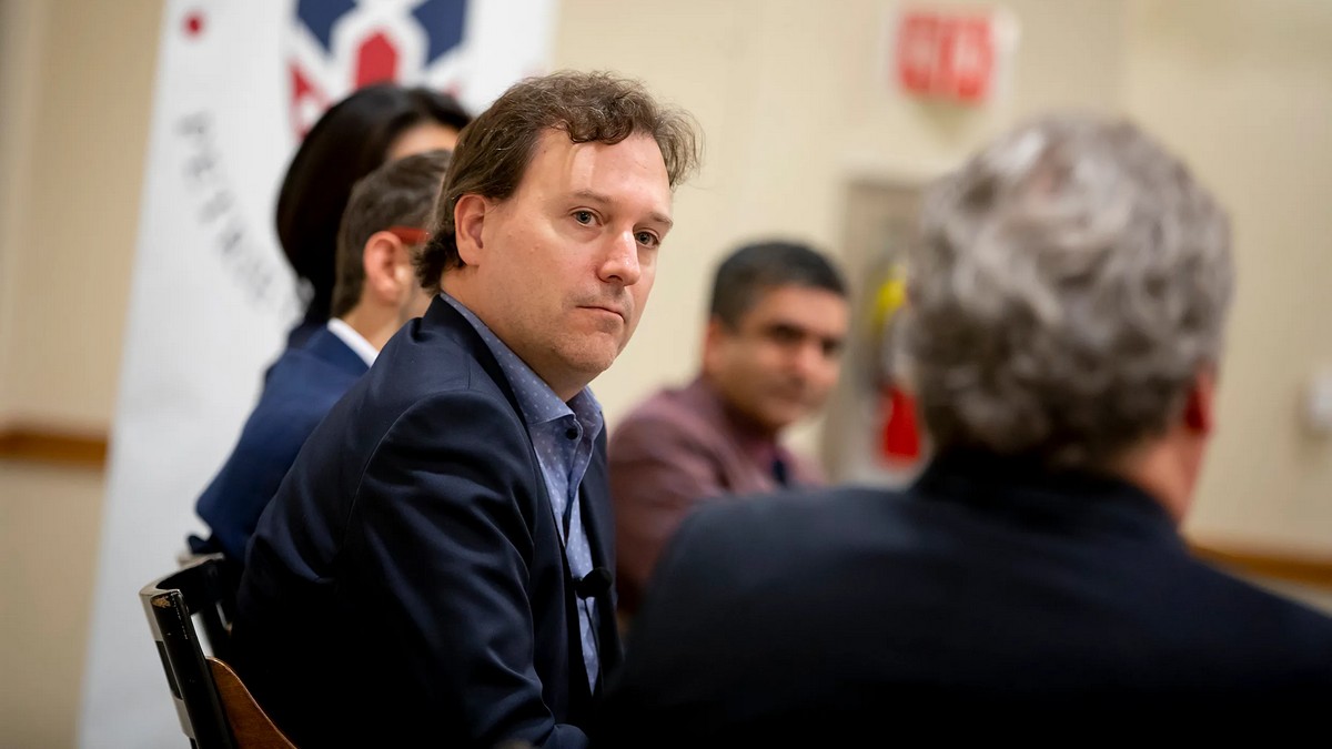 Репортёр New York Times подал в суд на Google, xAI и OpenAI из-за обучения ИИ