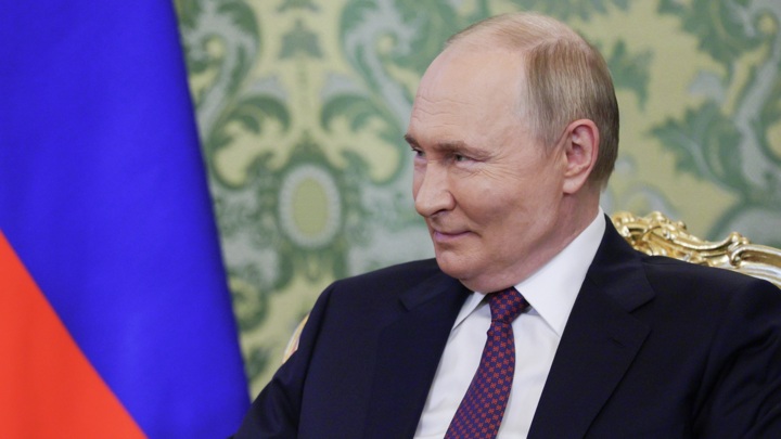 Путин: часть переговоров с президентом Лаоса шла на русском языке