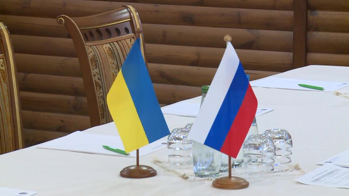 Песков: меморандумы РФ и Украины разные, их нельзя сблизить в одночасье