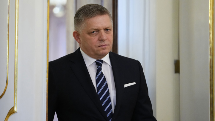 Фицо: Словакия будет блокировать следующий пакет антироссийских санкций
