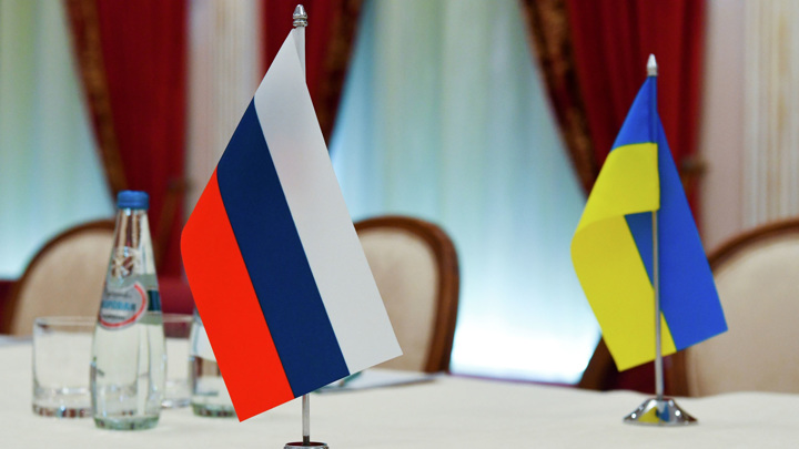 Песков: Россия ведет прямые переговоры с Украиной по линии Мединского
