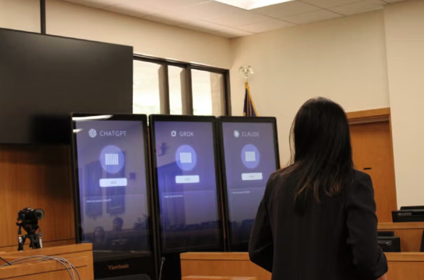 ChatGPT, Grok и Claude оправдали подростка в учебном суде. Реальный судья вынес обвинительный приговор