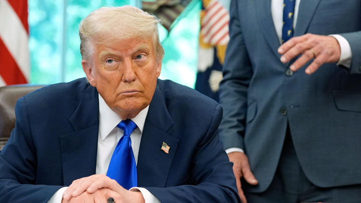 Conversation: Трамп изменил отношение к Путину только на публике