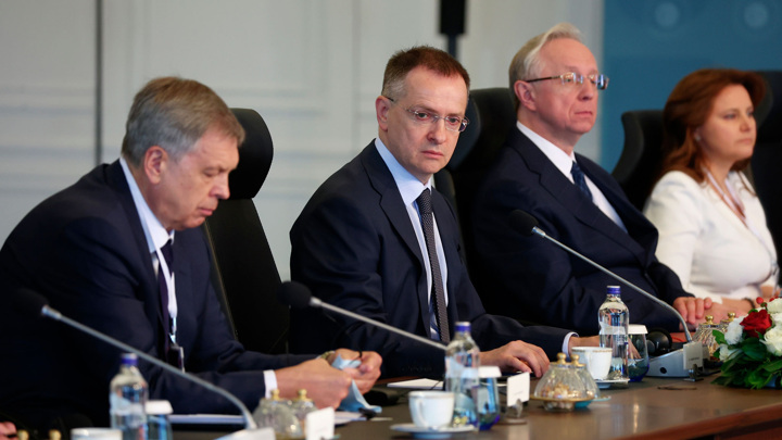 Замглавы МИД Украины Кислица отметил компетентность и вежливость делегации РФ