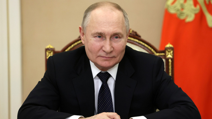 ВЦИОМ: уровень доверия населения Путину составил почти 78%