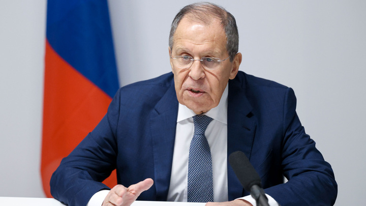 Лавров: Запад хочет от РФ прекращения огня, чтобы дать Киеву передышку