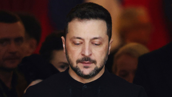 Telegraph: Зеленский должен сложить полномочия на фоне мер против НАБУ и САП
