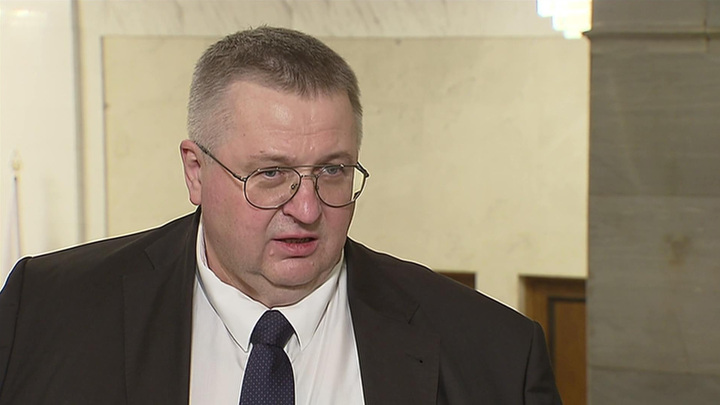 Оверчук: Москва и Баку находятся в контакте, связи в экономике развиваются
