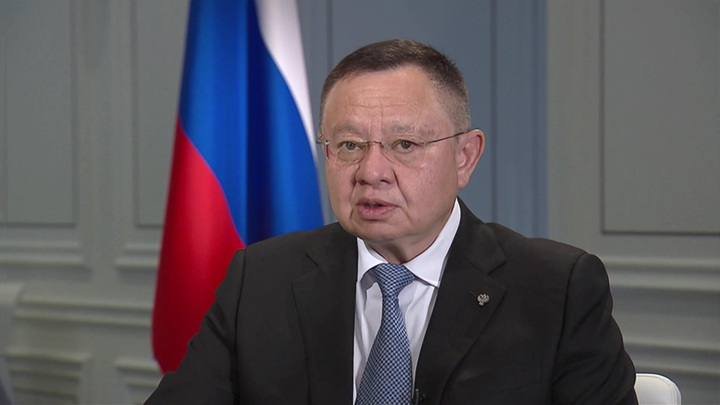Володин рекомендовал министру строительства и ЖКХ бросить курить