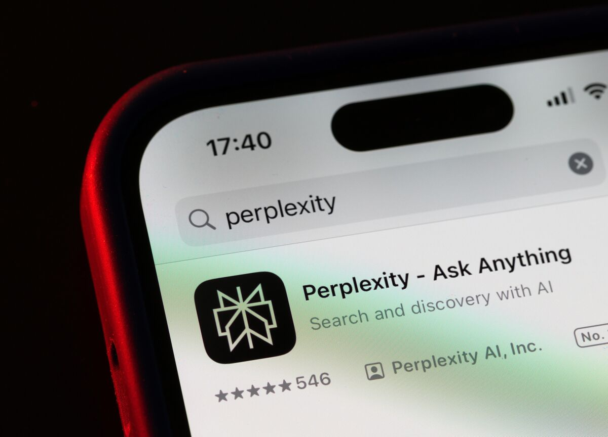 Amazon обвиняет Perplexity в мошенничестве из-за AI-агента Comet