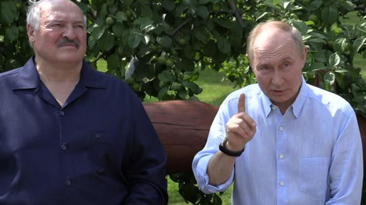 Путин поправил Лукашенко, заявив, что РФ вернет свои территории в ходе СВО