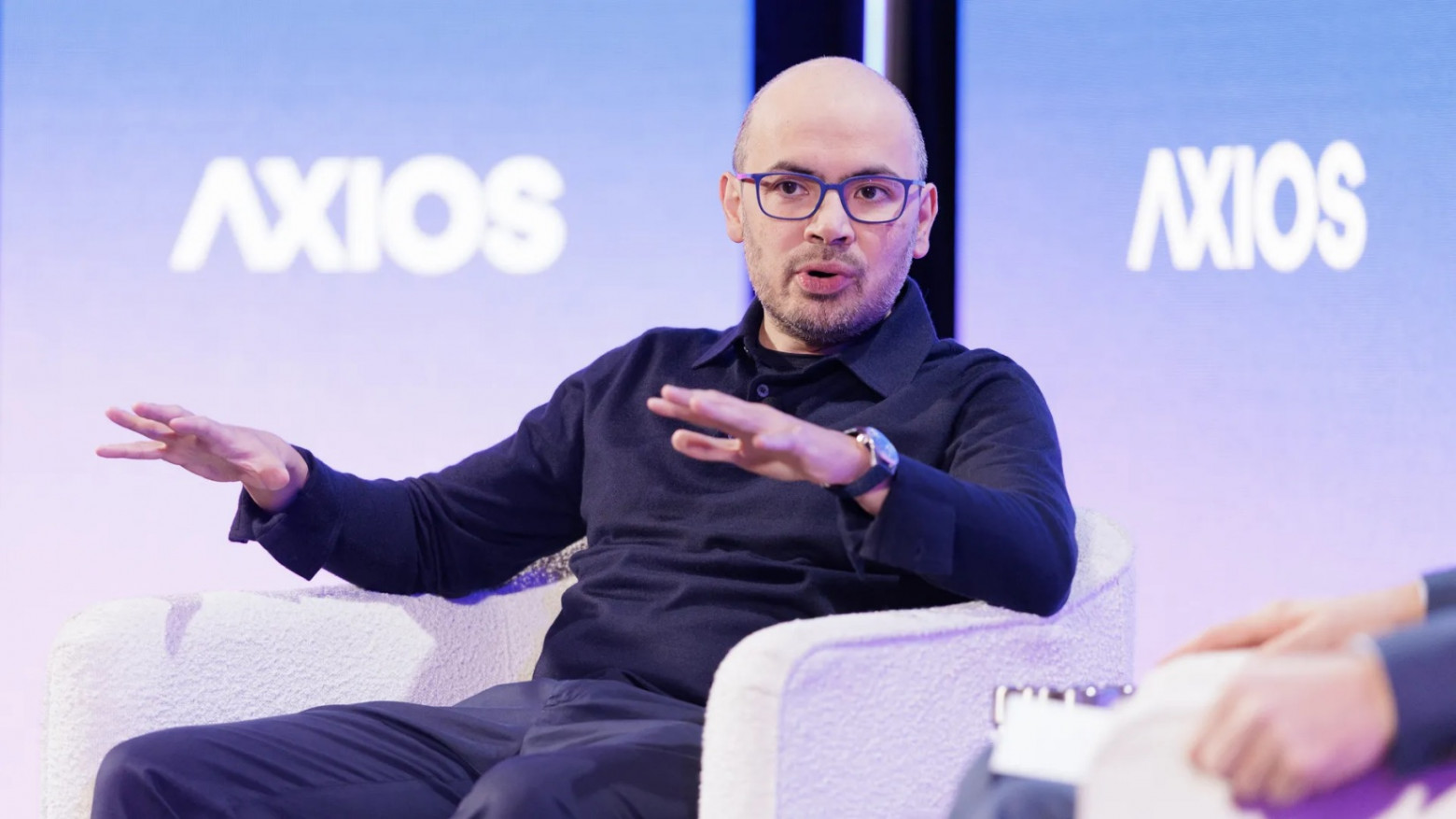 Глава Google DeepMind: AGI на горизонте, риск для человечества — «значительный»