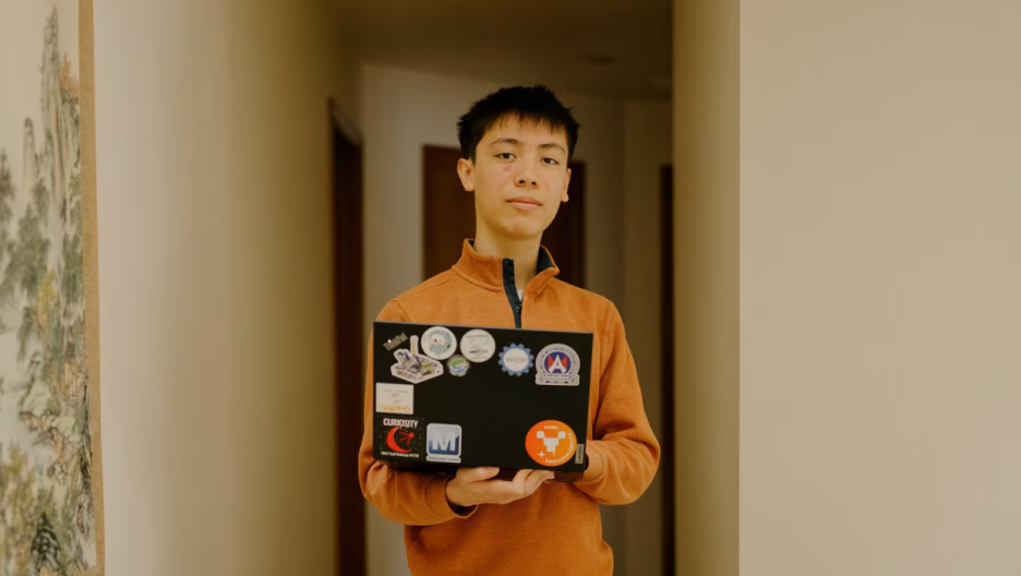 Эти подростки уже управляют собственными ИИ-стартапами: от дистрибуции сладостей до финансовой аналитики