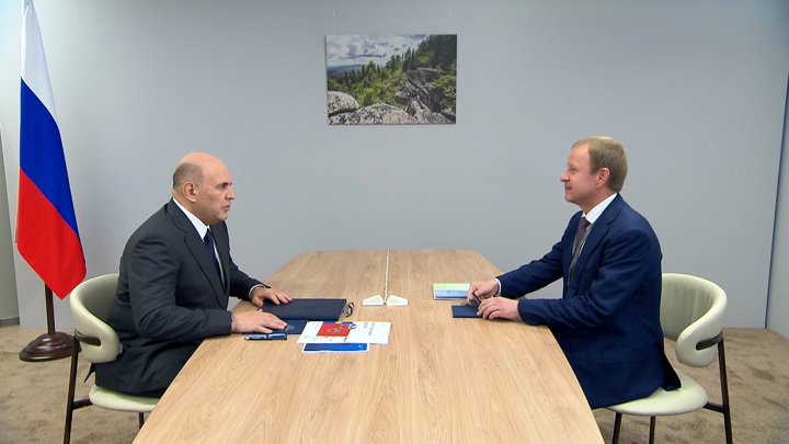 Мишустин встретился с губернатором Алтайского края Томенко