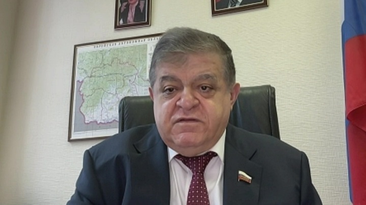 Джабаров призвал спокойно относиться к фейками об угрозе ударов по Москве и СПБ
