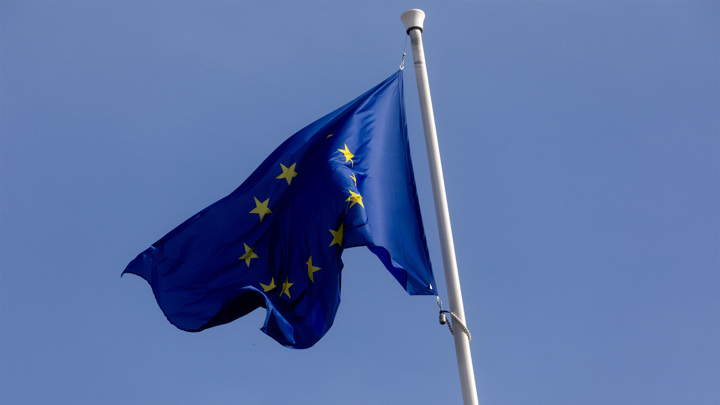 Совет ЕС: 18-й пакет санкций против РФ включает 14 физлиц и 41 юрлицо