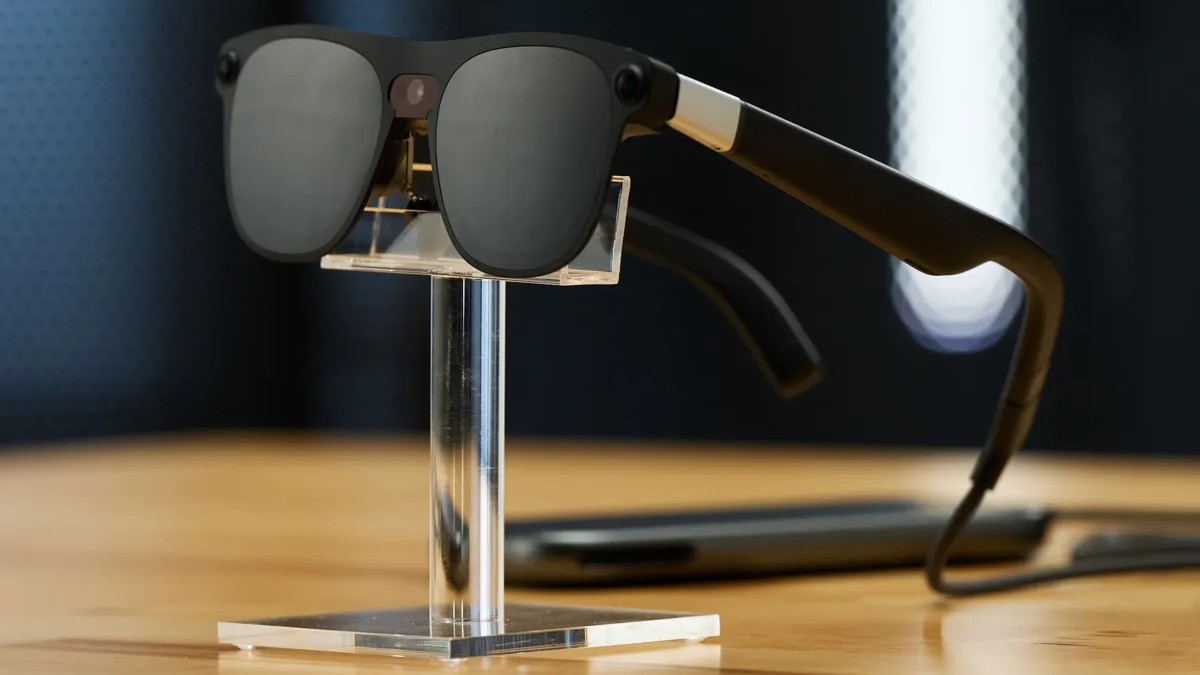 Google пообещала выпустить первые очки с Gemini в 2026 году